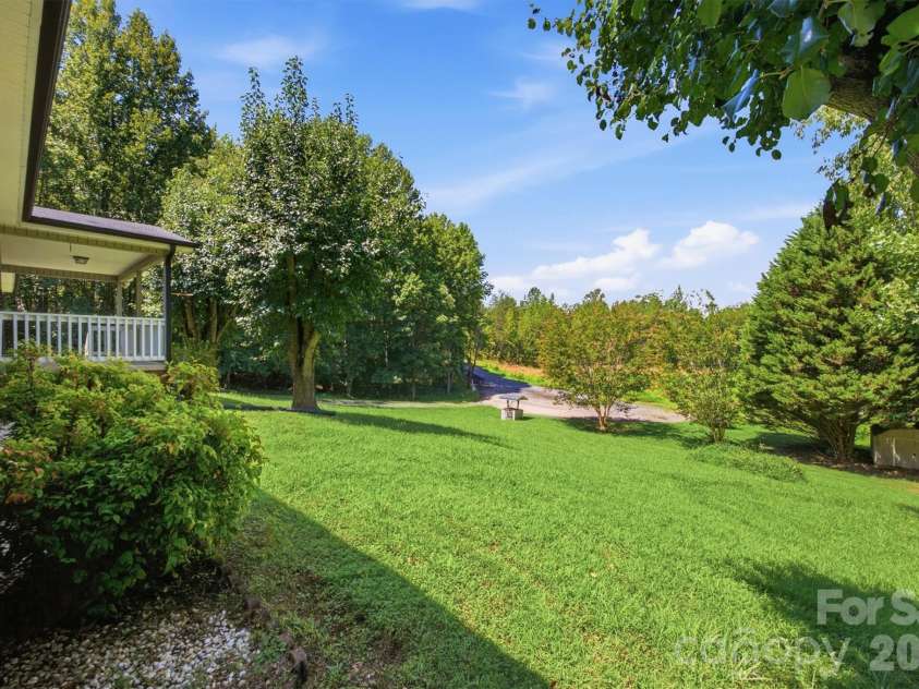 3006 Reba Cardwell Lane, Lenoir, NC 28645.  MLS# CAR4408149, YatesRealty ID 44359. 
