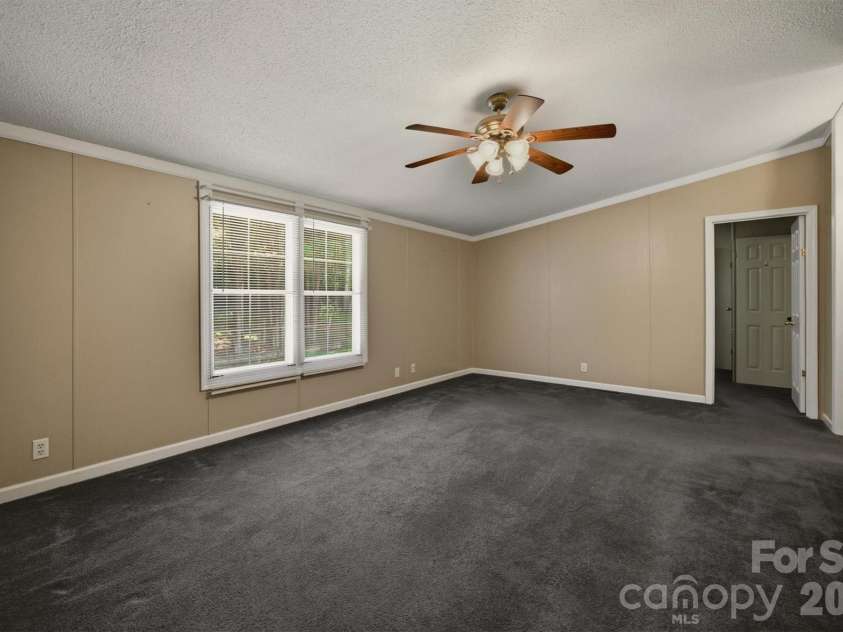 3006 Reba Cardwell Lane, Lenoir, NC 28645.  MLS# CAR4408149, YatesRealty ID 44359. 