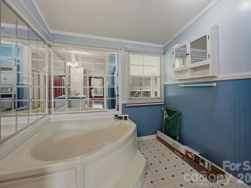 3006 Reba Cardwell Lane, Lenoir, NC 28645.  MLS# CAR4408149, YatesRealty ID 44359. 