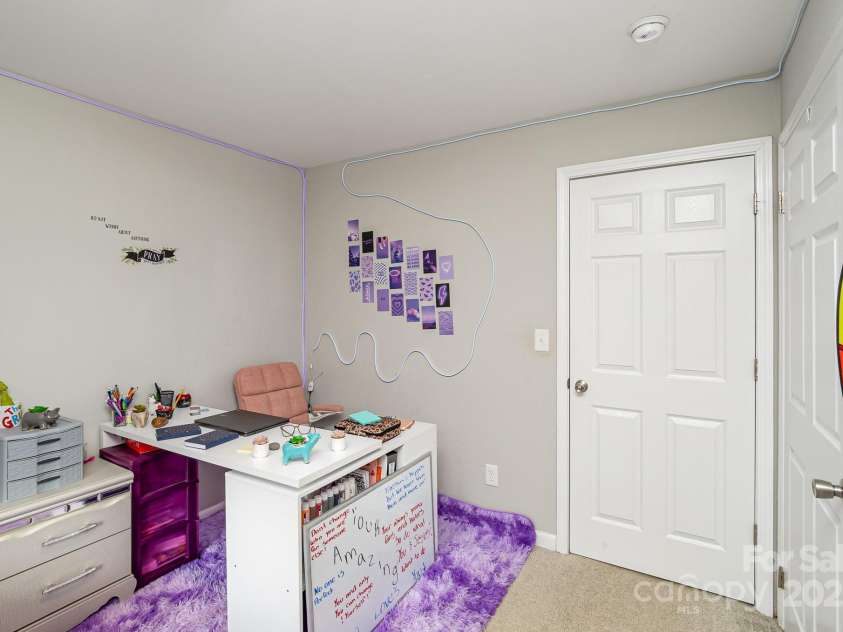 121 Louise Drive, Stanley, NC 28164.  MLS# CAR4235098, YatesRealty ID 4436. 