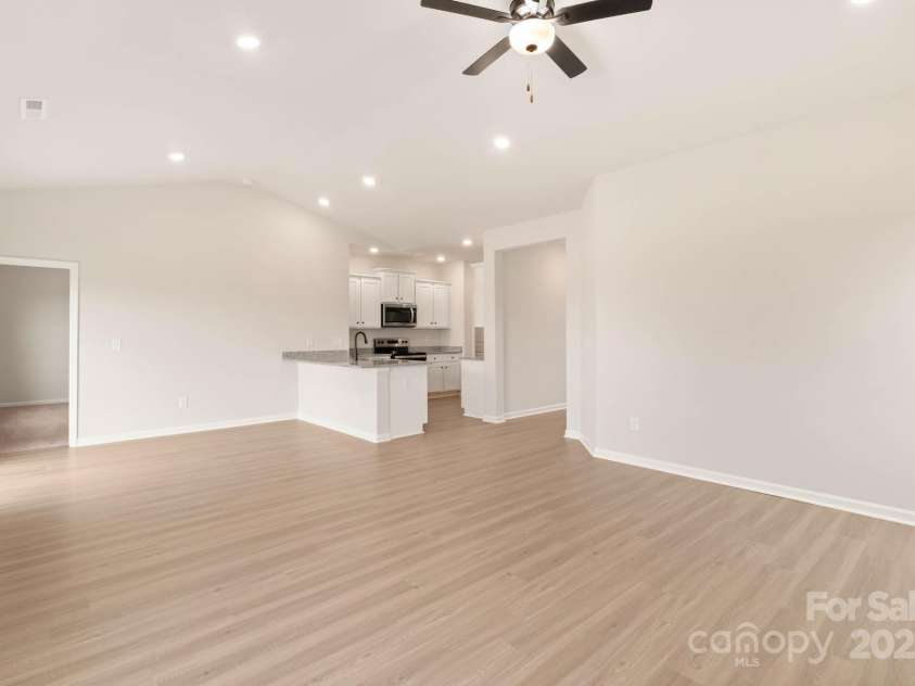 3337 Strong Box Lane, Gastonia, NC 28052.  MLS# CAR4315956, YatesRealty ID 4436. 