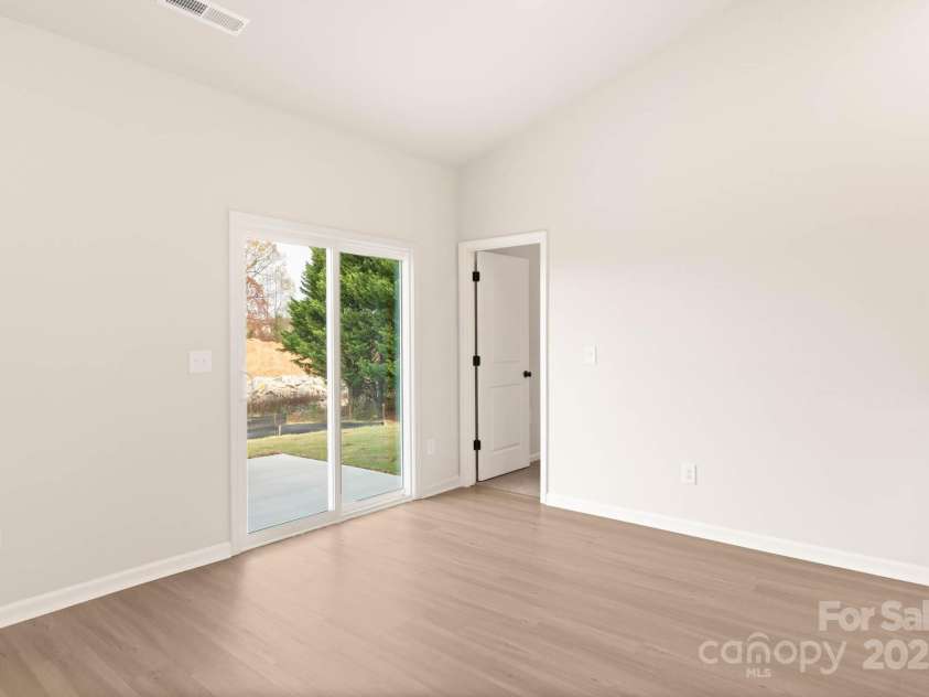 3337 Strong Box Lane, Gastonia, NC 28052.  MLS# CAR4315956, YatesRealty ID 4436. 