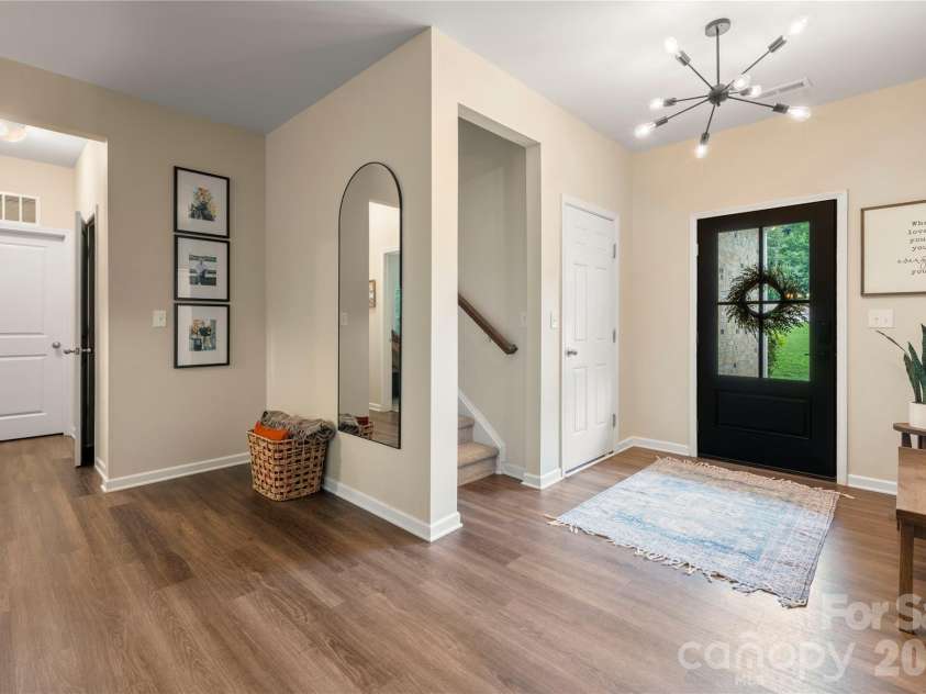 3229 Creek Bend Court, Sherrills Ford, NC 28673.  MLS# CAR4411324, YatesRealty ID 44361. 