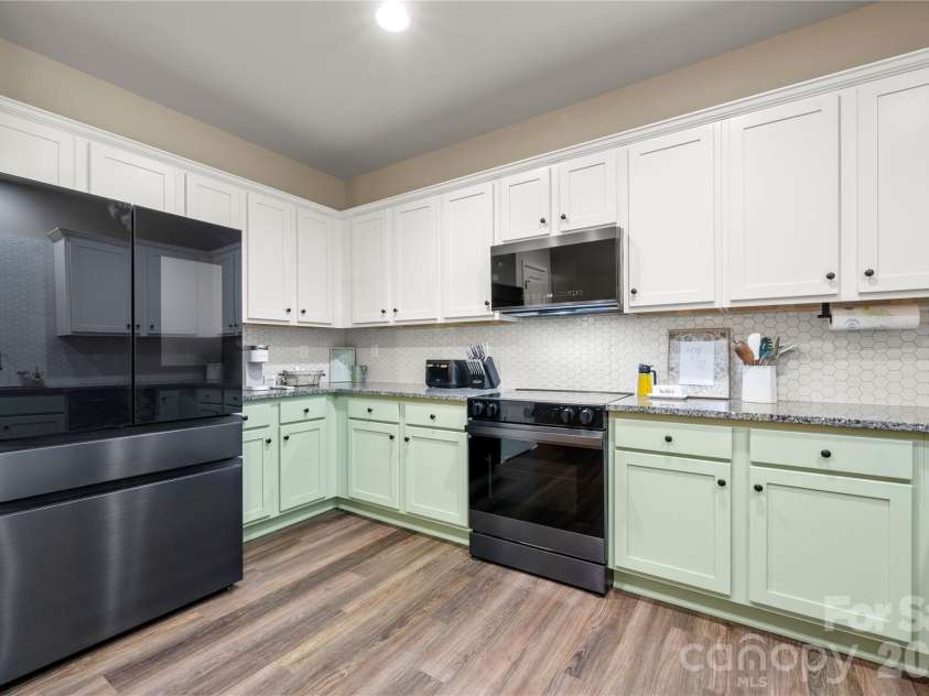 3229 Creek Bend Court, Sherrills Ford, NC 28673.  MLS# CAR4411324, YatesRealty ID 44361. 