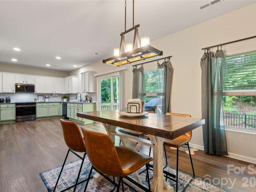 3229 Creek Bend Court, Sherrills Ford, NC 28673.  MLS# CAR4411324, YatesRealty ID 44361. 