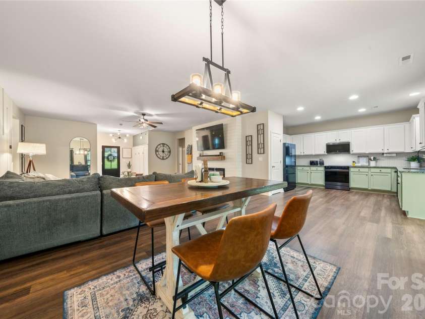 3229 Creek Bend Court, Sherrills Ford, NC 28673.  MLS# CAR4411324, YatesRealty ID 44361. 