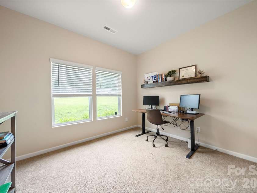 3229 Creek Bend Court, Sherrills Ford, NC 28673.  MLS# CAR4411324, YatesRealty ID 44361. 