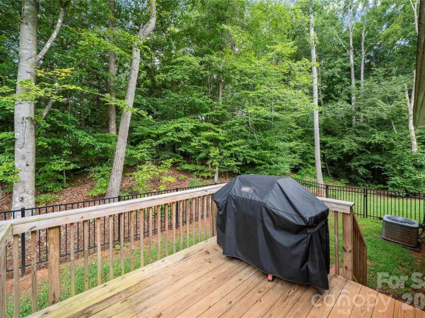 3229 Creek Bend Court, Sherrills Ford, NC 28673.  MLS# CAR4411324, YatesRealty ID 44361. 