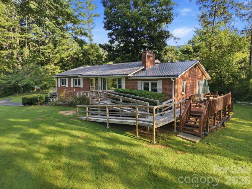 28 R and K Drive, Waynesville, NC 28786.  MLS# CAR4414029, YatesRealty ID 44364. 