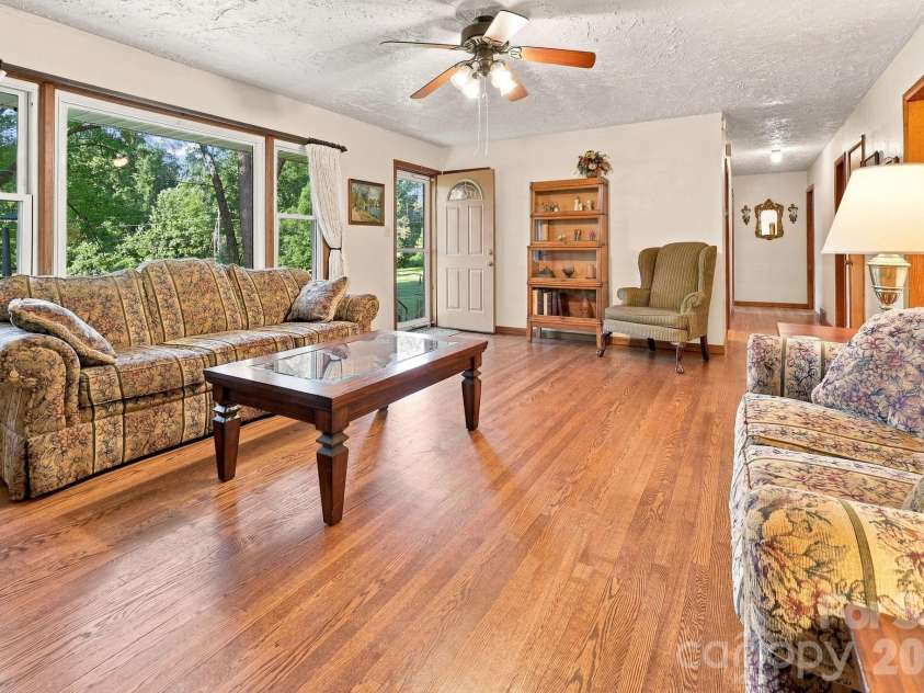 28 R and K Drive, Waynesville, NC 28786.  MLS# CAR4414029, YatesRealty ID 44364. 