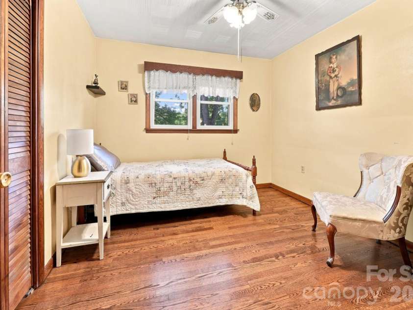 28 R and K Drive, Waynesville, NC 28786.  MLS# CAR4414029, YatesRealty ID 44364. 