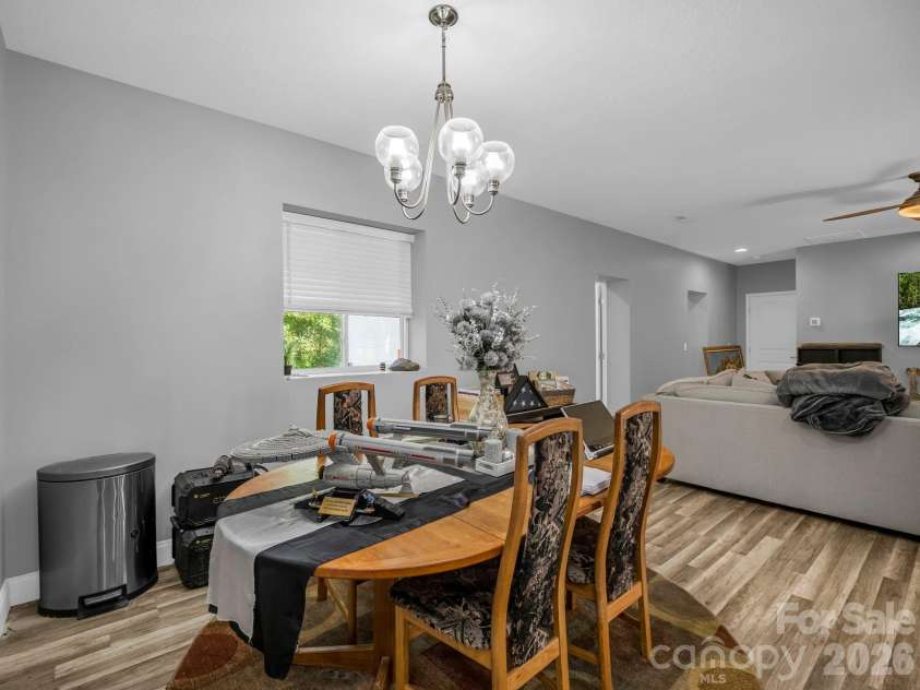 16 Starlight Drive, Black Mountain, NC 28711.  MLS# CAR4408107, YatesRealty ID 44366. 