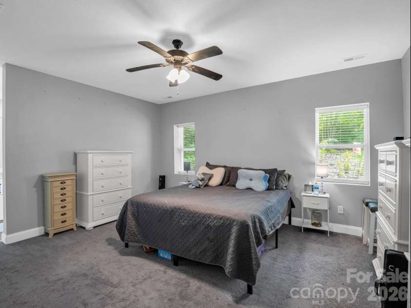 16 Starlight Drive, Black Mountain, NC 28711.  MLS# CAR4408107, YatesRealty ID 44366. 