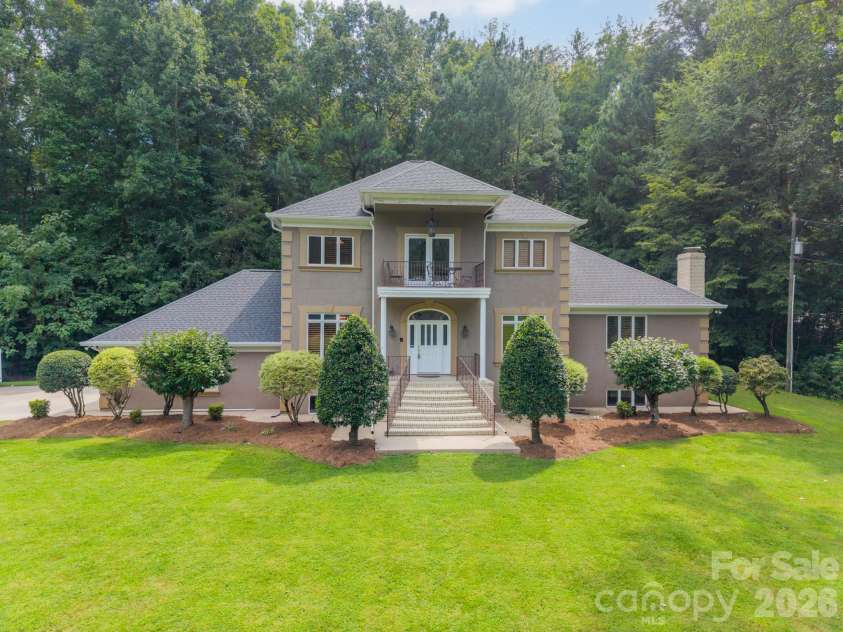 624 Springbrook Avenue, Concord, NC 28025.  MLS# CAR4413210, YatesRealty ID 44368. 