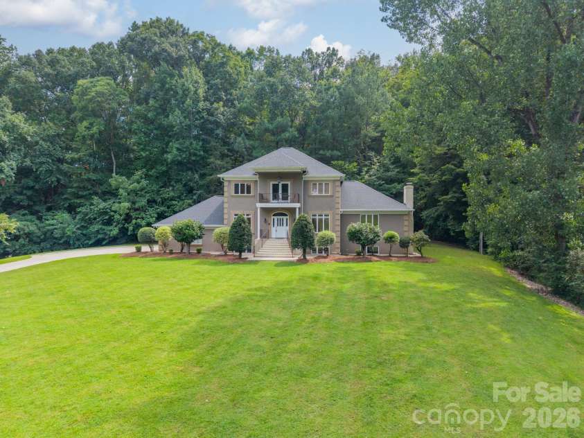 624 Springbrook Avenue, Concord, NC 28025.  MLS# CAR4413210, YatesRealty ID 44368. 