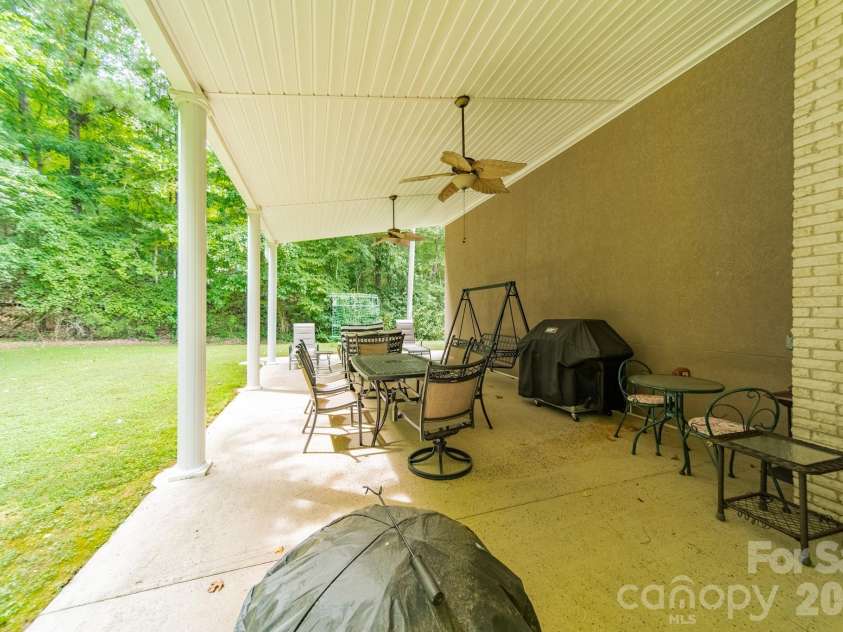 624 Springbrook Avenue, Concord, NC 28025.  MLS# CAR4413210, YatesRealty ID 44368. 