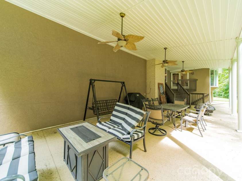 624 Springbrook Avenue, Concord, NC 28025.  MLS# CAR4413210, YatesRealty ID 44368. 