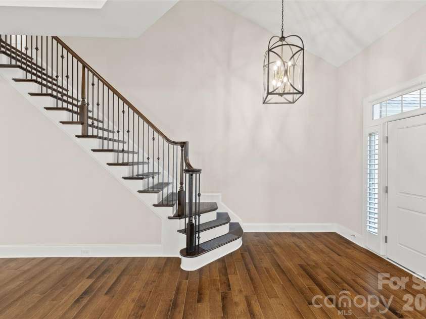 17232 Coves Edge Lane, Charlotte, NC 28278.  MLS# CAR4414653, YatesRealty ID 44369. 