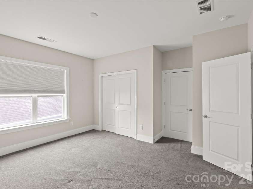 17232 Coves Edge Lane, Charlotte, NC 28278.  MLS# CAR4414653, YatesRealty ID 44369. Bedroom