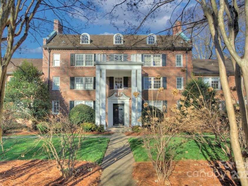 101 Laurel Avenue, Charlotte, NC 28207.  MLS# CAR4233619, YatesRealty ID 4437. 