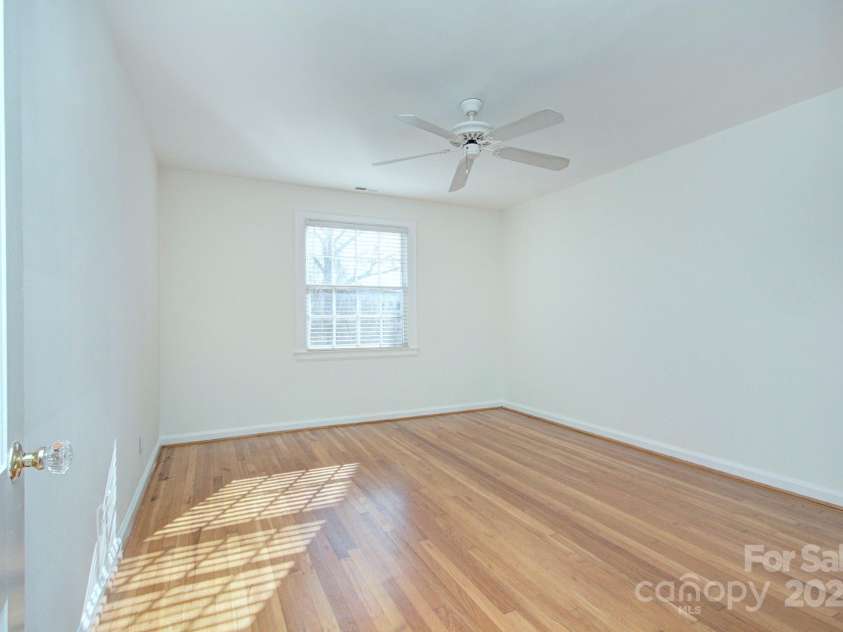 101 Laurel Avenue, Charlotte, NC 28207.  MLS# CAR4233619, YatesRealty ID 4437. 