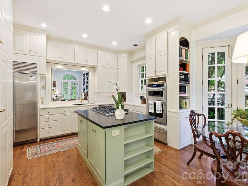 931 Myrtle Drive, Rock Hill, SC 29730.  MLS# CAR4408560, YatesRealty ID 44372. 