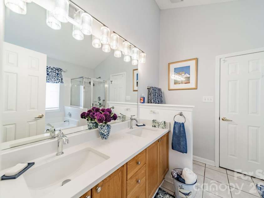 4956 Bentridge Drive, Concord, NC 28027.  MLS# CAR4414625, YatesRealty ID 44374. 