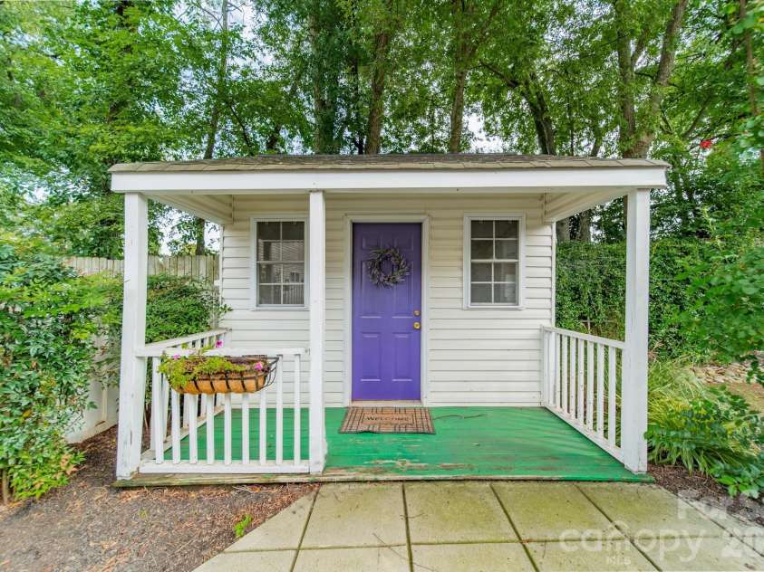 4956 Bentridge Drive, Concord, NC 28027.  MLS# CAR4414625, YatesRealty ID 44374. 