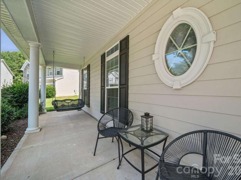 3018 Robusta Court, Gastonia, NC 28056.  MLS# CAR4413055, YatesRealty ID 44375. 