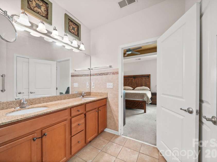 3018 Robusta Court, Gastonia, NC 28056.  MLS# CAR4413055, YatesRealty ID 44375. 