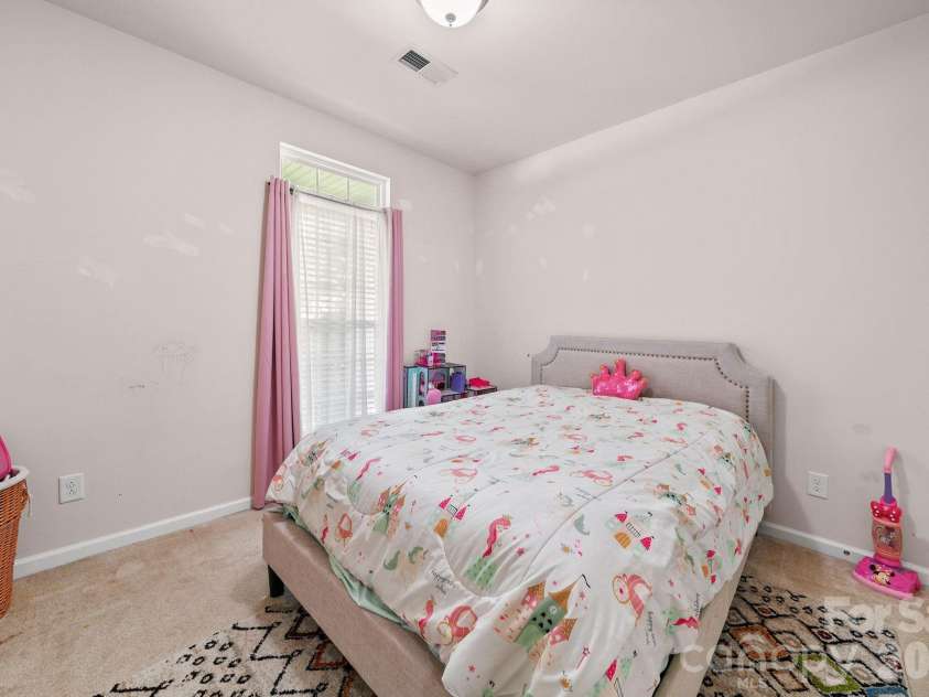 3018 Robusta Court, Gastonia, NC 28056.  MLS# CAR4413055, YatesRealty ID 44375. 
