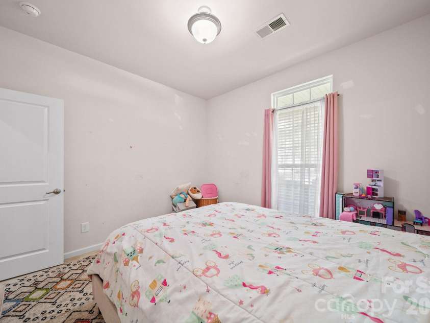 3018 Robusta Court, Gastonia, NC 28056.  MLS# CAR4413055, YatesRealty ID 44375. 