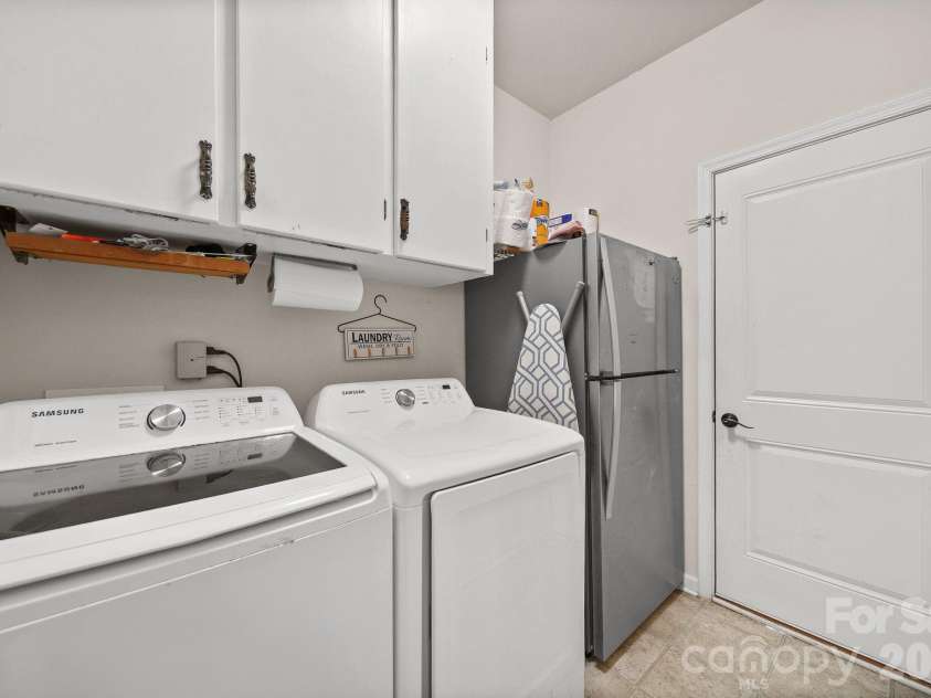 3018 Robusta Court, Gastonia, NC 28056.  MLS# CAR4413055, YatesRealty ID 44375. 