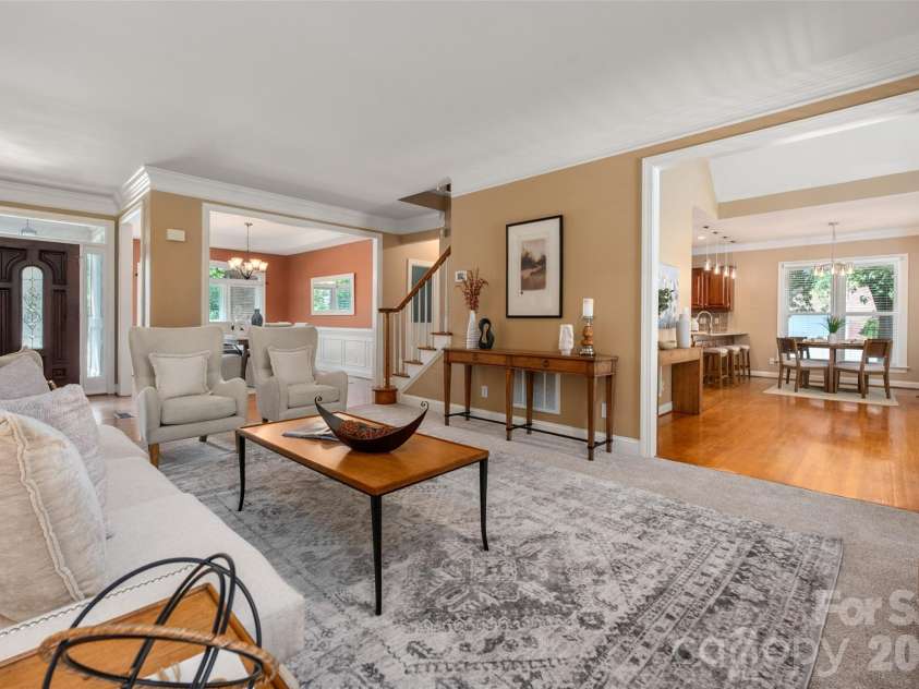 12818 Darby Chase Drive, Charlotte, NC 28277.  MLS# CAR4412364, YatesRealty ID 44377. 