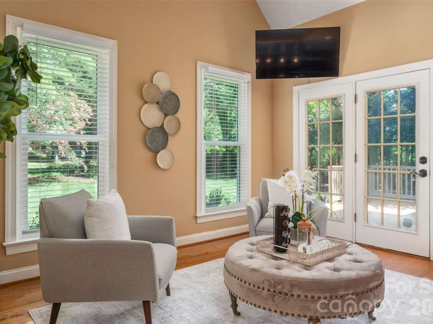 12818 Darby Chase Drive, Charlotte, NC 28277.  MLS# CAR4412364, YatesRealty ID 44377. 