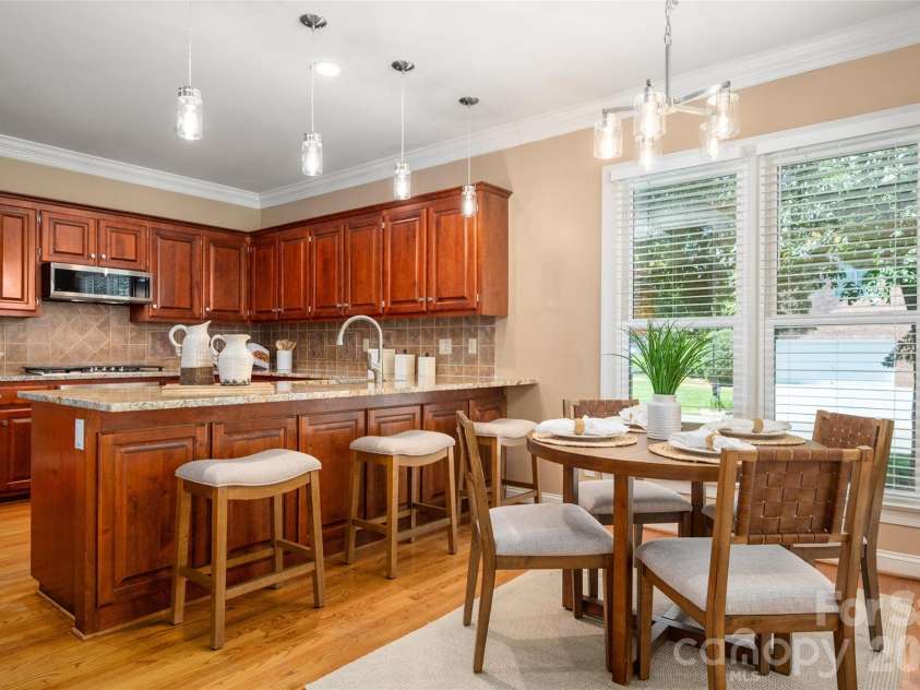 12818 Darby Chase Drive, Charlotte, NC 28277.  MLS# CAR4412364, YatesRealty ID 44377. 