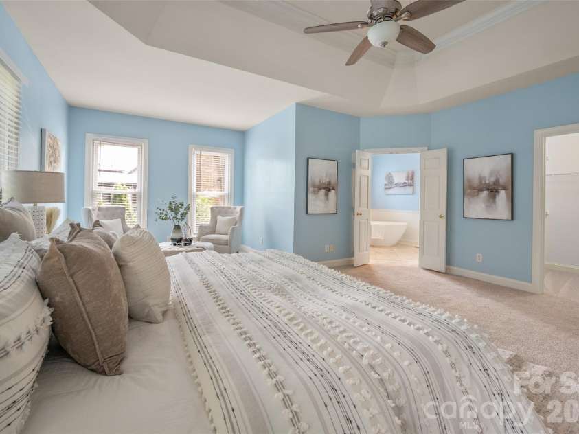 12818 Darby Chase Drive, Charlotte, NC 28277.  MLS# CAR4412364, YatesRealty ID 44377. 