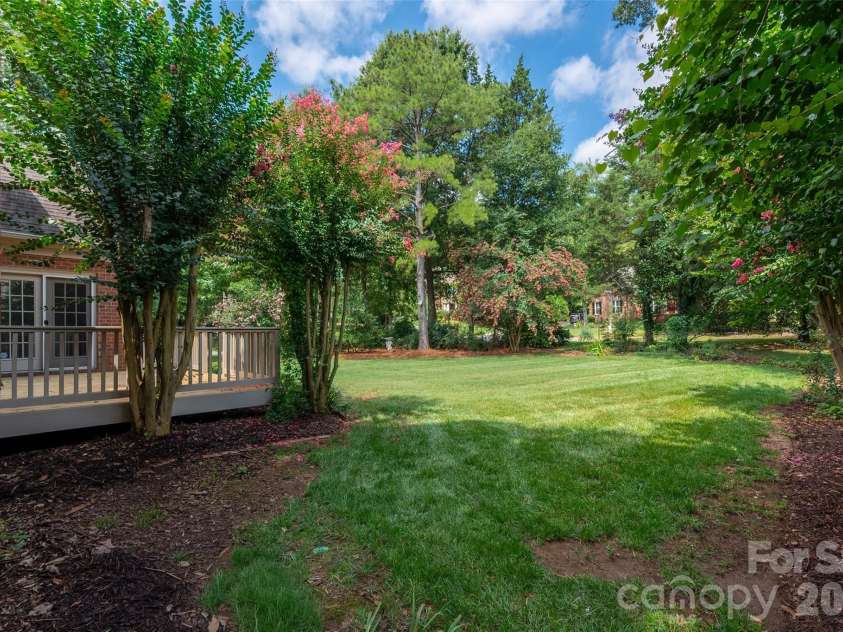 12818 Darby Chase Drive, Charlotte, NC 28277.  MLS# CAR4412364, YatesRealty ID 44377. 