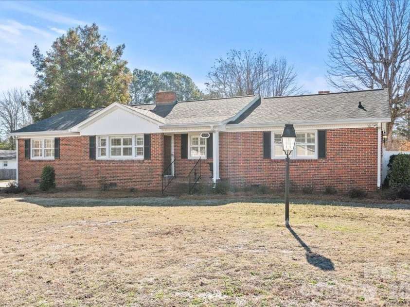 313 Pigg Street, Pageland, SC 29728.  MLS# CAR4338210, YatesRealty ID 4438. 