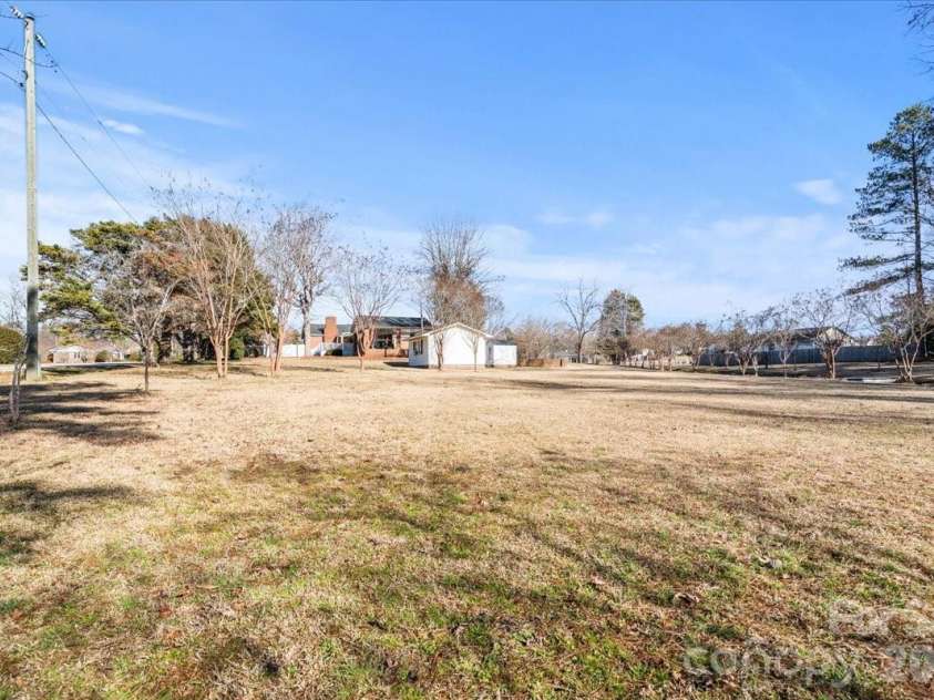 313 Pigg Street, Pageland, SC 29728.  MLS# CAR4338210, YatesRealty ID 4438. 