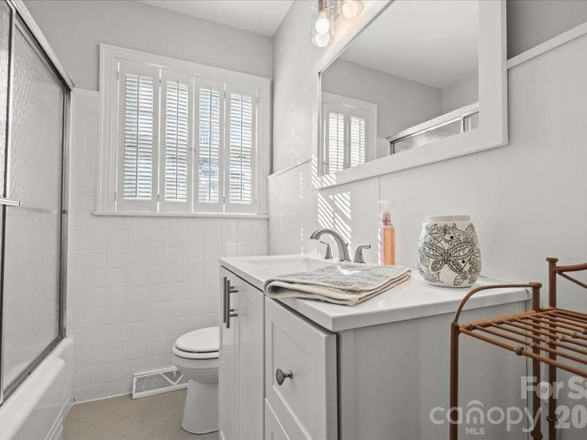 313 Pigg Street, Pageland, SC 29728.  MLS# CAR4338210, YatesRealty ID 4438. 