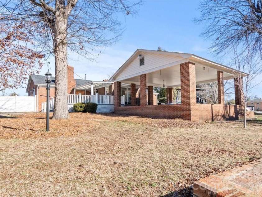 313 Pigg Street, Pageland, SC 29728.  MLS# CAR4338210, YatesRealty ID 4438. 