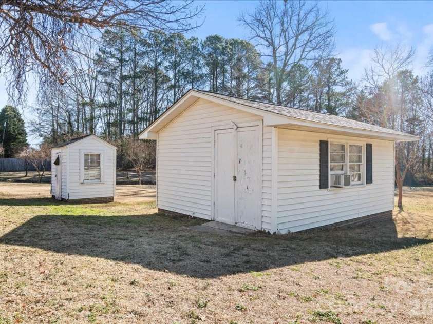 313 Pigg Street, Pageland, SC 29728.  MLS# CAR4338210, YatesRealty ID 4438. 