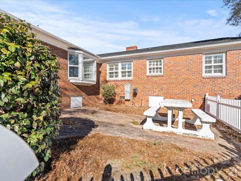 313 Pigg Street, Pageland, SC 29728.  MLS# CAR4338210, YatesRealty ID 4438. 