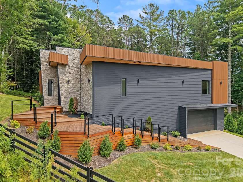 87 Verbania Road, Mills River, NC 28759.  MLS# CAR4414463, YatesRealty ID 44380. 