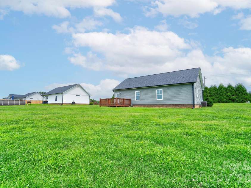 1041 Cleveland Avenue, Grover, NC 28073.  MLS# CAR4413992, YatesRealty ID 44381. Back Right