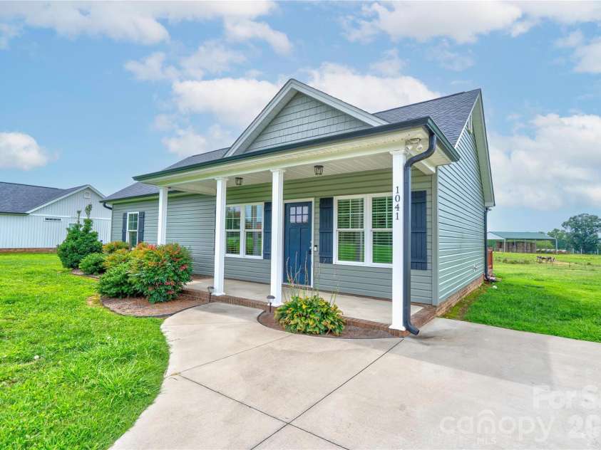 1041 Cleveland Avenue, Grover, NC 28073.  MLS# CAR4413992, YatesRealty ID 44381. Covered Front Porch