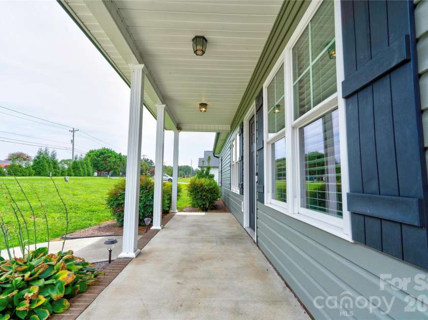 1041 Cleveland Avenue, Grover, NC 28073.  MLS# CAR4413992, YatesRealty ID 44381. Covered Front Porch