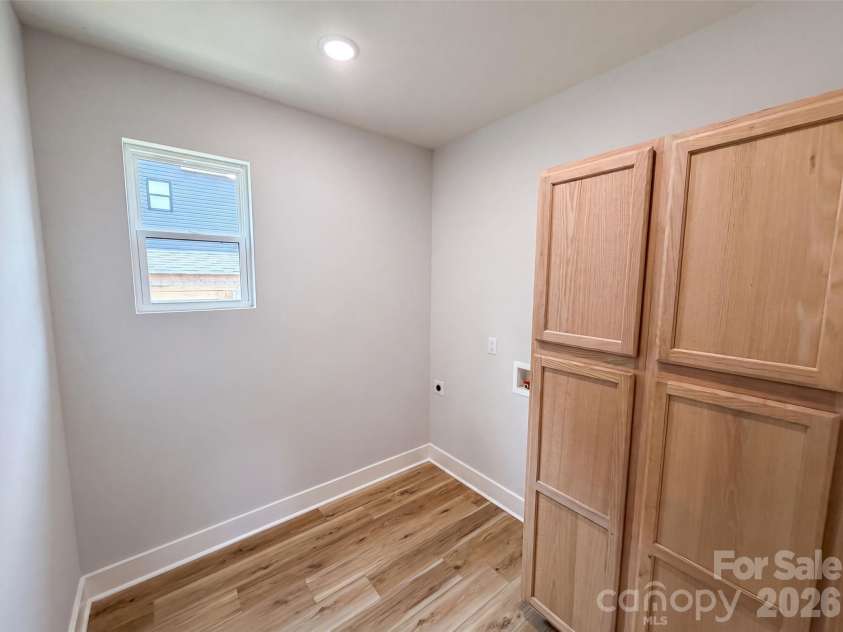 490 22nd Street, Kannapolis, NC 28083.  MLS# CAR4411033, YatesRealty ID 44382. 
