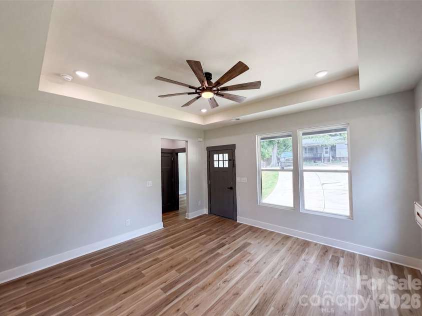490 22nd Street, Kannapolis, NC 28083.  MLS# CAR4411033, YatesRealty ID 44382. 